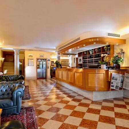 Ca Rialto 3* Venedig