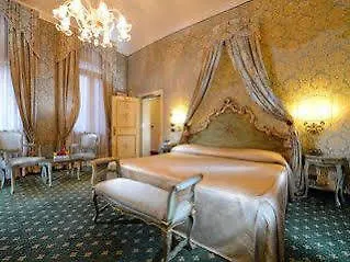 Ca Rialto 3* Венеция