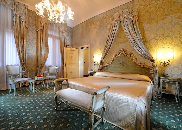 Ca Rialto 3* Венеция